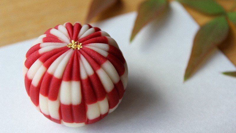 日本の伝統文様を和菓子で表現した創作和菓子店・手毬の「市松手毬」