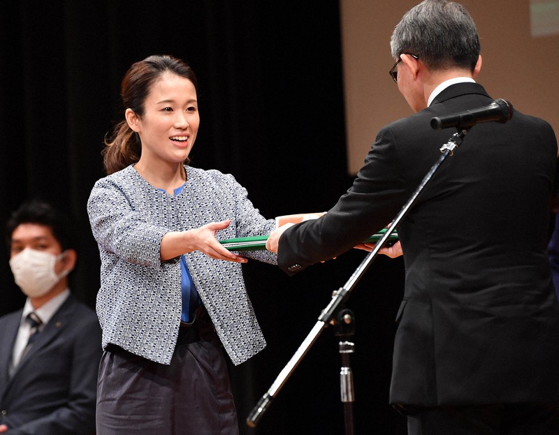 正確で公正な報道 を決議 神戸で新聞大会 協会賞 にほんでいきる 授賞式も 毎日新聞