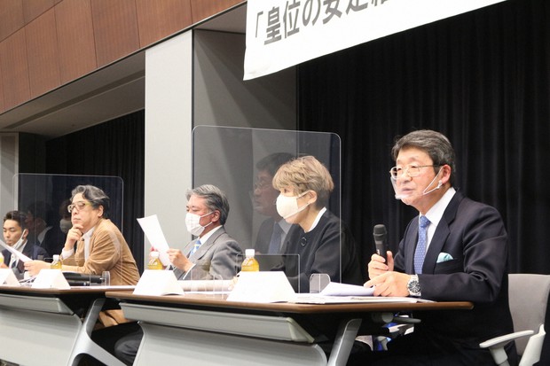 このままでは皇室消滅 女性皇族の議論なさ過ぎ 専門家4氏が口にした危機感 毎日新聞