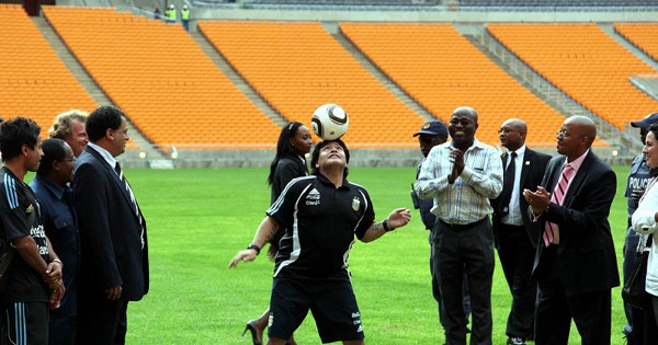 ディエゴ・マラドーナさん死去 60歳 サッカー界の「レジェンド」 [写真