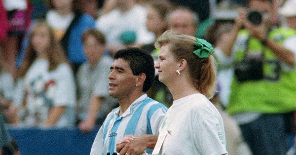 ディエゴ・マラドーナさん死去 60歳 サッカー界の「レジェンド」 [写真