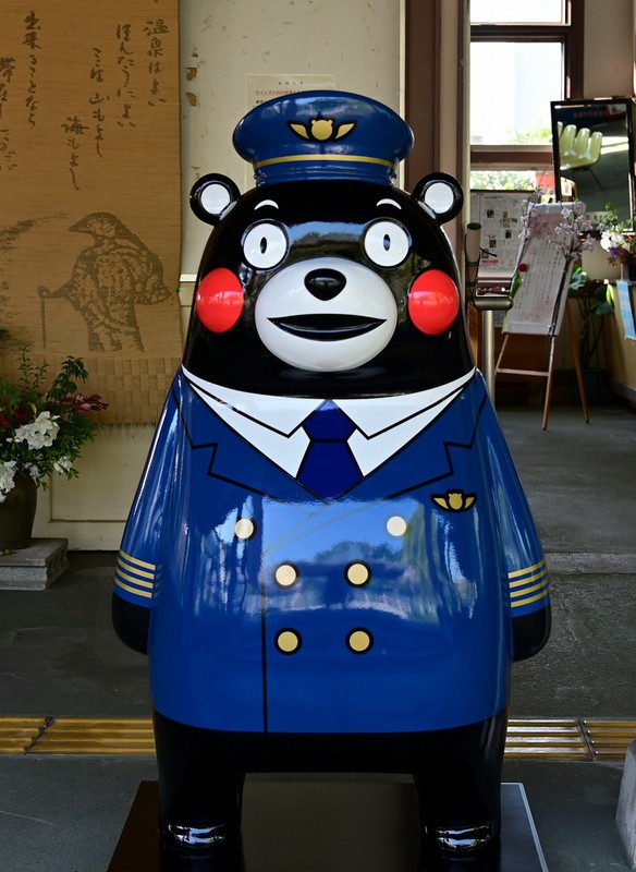52体のくまモンお出迎え 巡礼のスタンプラリー始まる 熊本・八代 [写真
