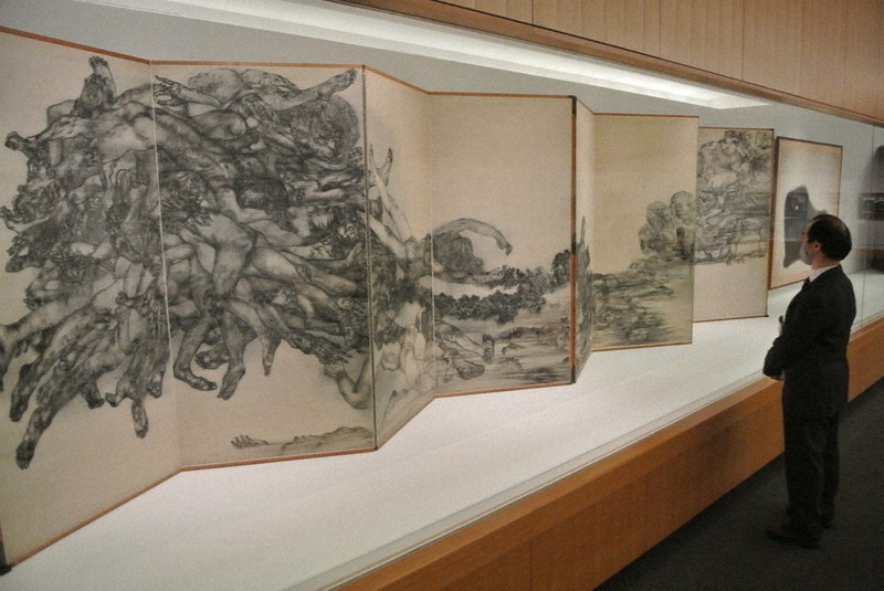 丸木位里 「あかん湖」 水墨画 絵画 原爆の図」共作の丸木夫妻 戦中の未発表作品見つかる：東京新聞