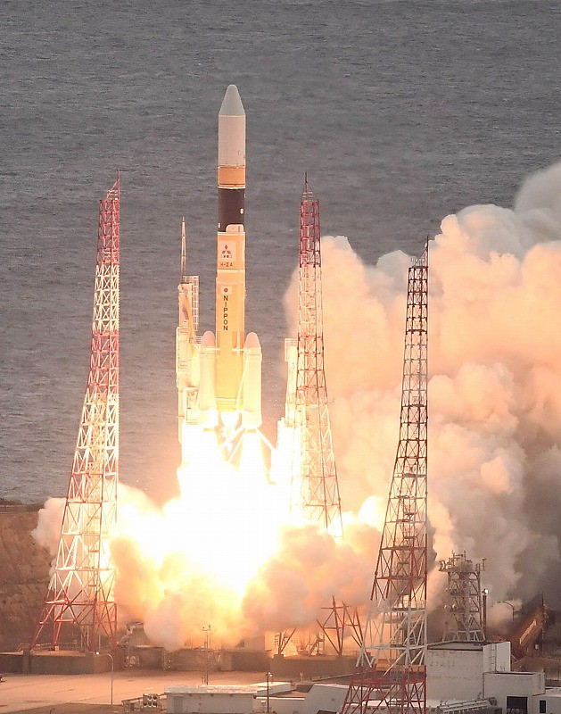 データ中継衛星を打ち上げ成功 三菱重工とJAXA 陸上観測で通信エリア