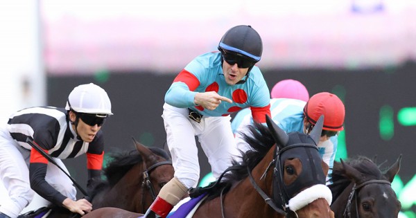 アーモンドアイがジャパンカップ優勝 コントレイル、デアリングタクト