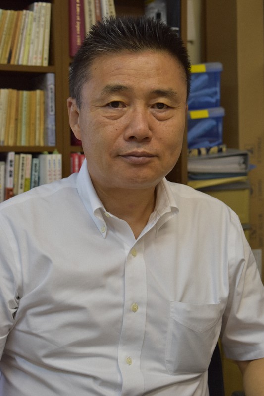 「移住者と連帯する全国ネットワーク」代表理事の鳥井一平さん=東京都台東区で2020年9月17日、八田浩輔撮影