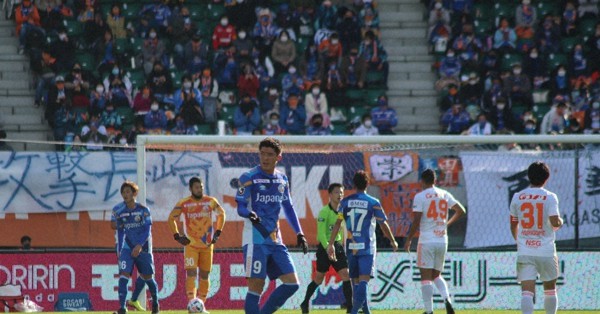 翔べ ｖ ファーレン 福岡と壮絶な昇格争い 長崎 毎日新聞