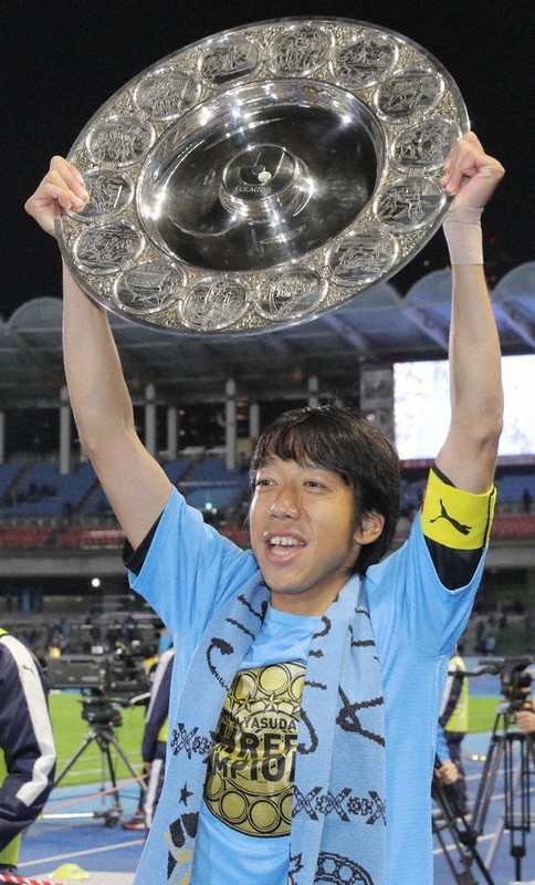 中村選手に市民栄誉賞 川崎市 フロンターレ優勝に貢献 神奈川 毎日新聞 中村選手に市民栄誉賞 川崎市 フロンターレ優勝に貢献 神奈川 毎日新聞