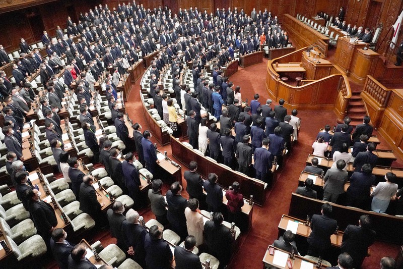 生殖補助医療関連の民法特例法が賛成多数で可決、成立した衆院本会議=国会内で2020年12月4日午後3時5分、藤井太郎撮影