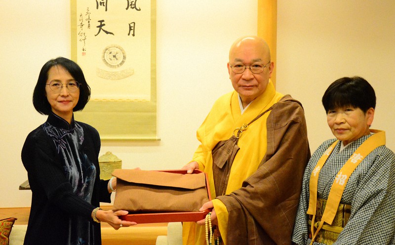 唐招提寺の中国への袈裟寄進100枚に 鑑真来日の故事にちなみ17年から