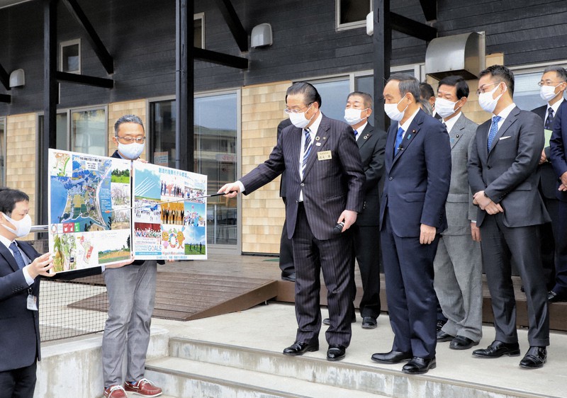 菅首相 東日本大震災の復興状況視察 宮城 東松島 石巻両市を訪問 毎日新聞