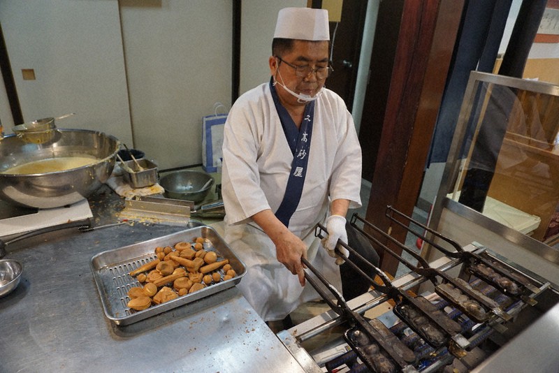 懐かしの 神戸名物 人気 復刻 野球カステラ 本高砂屋 が限定販売 兵庫 毎日新聞