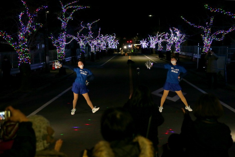 東日本大震災１０年へ そしていま 桜並木の下で 写真特集2 7 毎日新聞