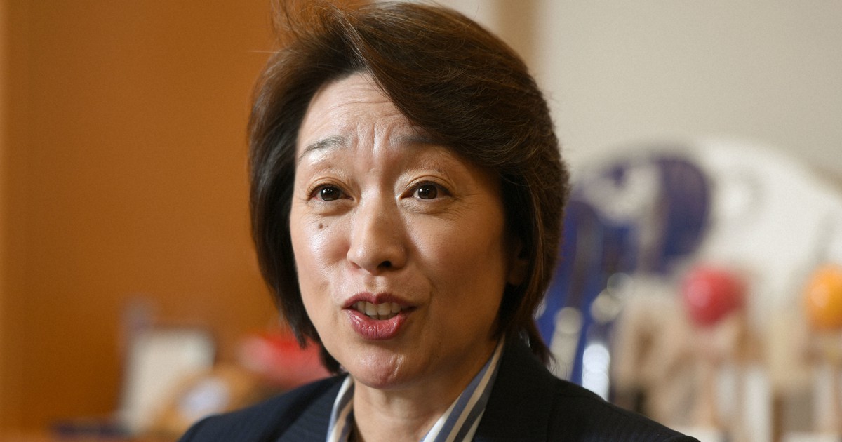 議員の出産は 事故 女性の事情を想定しない議会規則の実態 毎日新聞