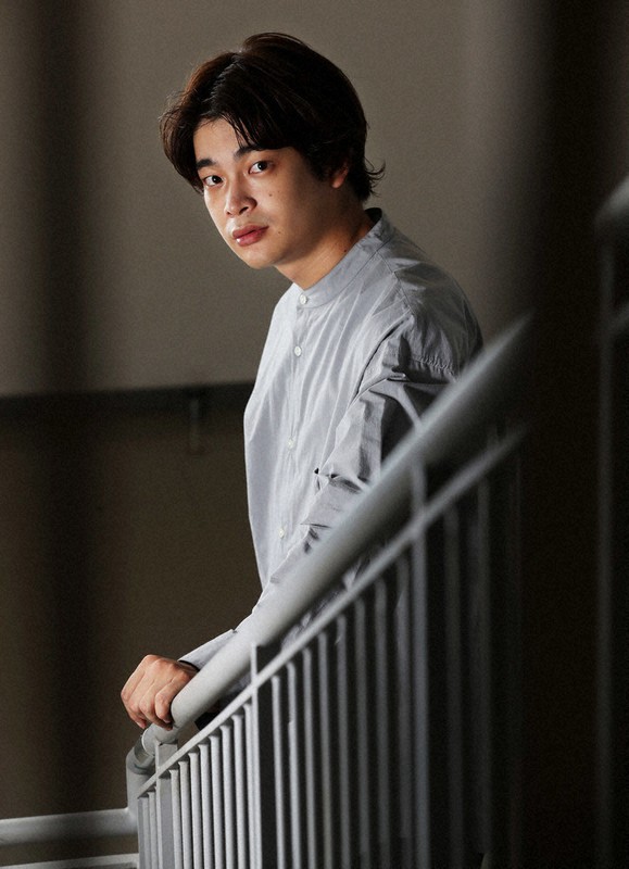 映画「サイレント・トーキョー」に出演している俳優の井之脇海=大阪市北区で2020年11月18日、菱田諭士撮影