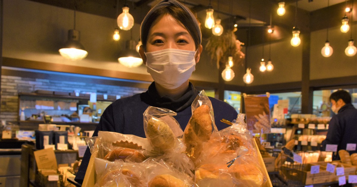 食品ロス削減へ売れ残り箱詰め「パン密セット」　冷凍し格安販売、注文殺到　松江 | 毎日新聞