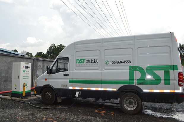 伊藤忠商事の一流ビジネスマンが教えるビジネス中国語 : 現場で使える中国語フレ… 伊藤忠商事の一流ビジネスマンが教えるビジネス中国語 : 現場で使える