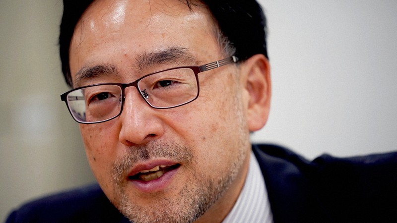 インタビューに答える藻谷浩介さん=藤井太郎撮影