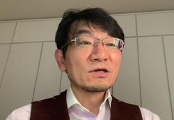 オンラインでインタビューに答える河野龍太郎さん