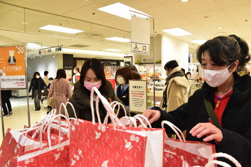 そごうで初売り 通販増で密回避 来店客は半減 神奈川 毎日新聞
