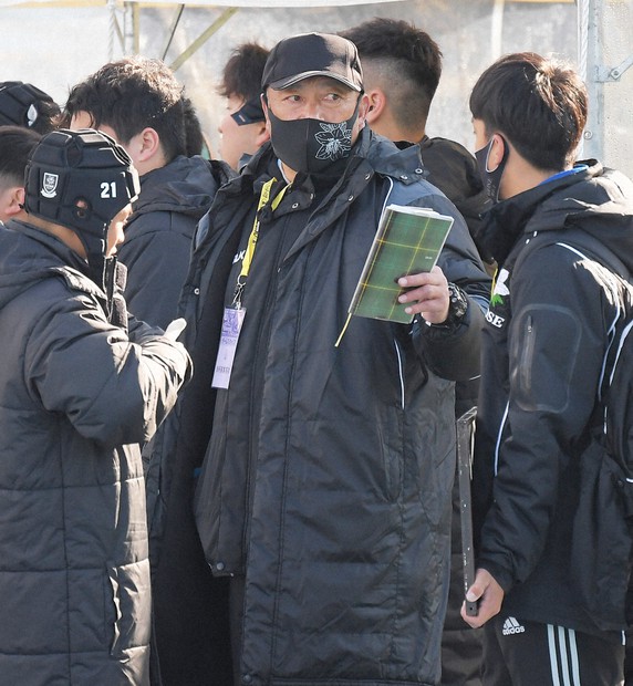 今春定年の御所実・竹田監督 教員最後の花園に幕 全国高校ラグビー