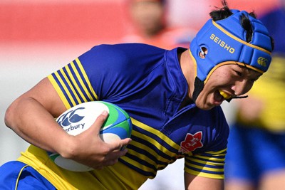 京都成章「ピラニアタックル」さく裂 ミス誘いノートライに抑える 全国