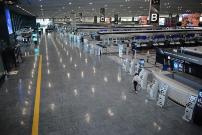 成田空港 年末年始の出入国者数は前年比96 5 減 新型コロナ影響 毎日新聞