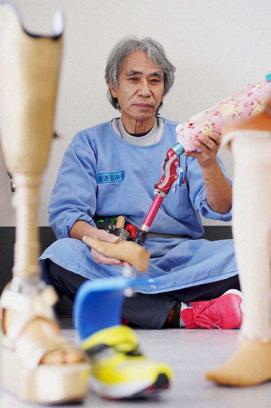 ぐるっと東日本 母校をたずねる 群馬県立前橋高 ５ 義肢装具士 臼井二美男さん 東京 毎日新聞