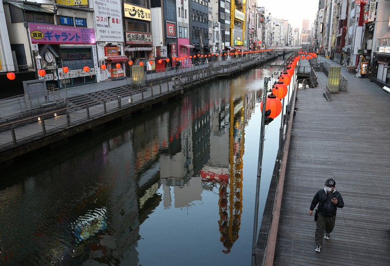 6日間で方針転換した菅政権 後手批判恐れ 模範 大阪 福岡も緊急事態対象 毎日新聞
