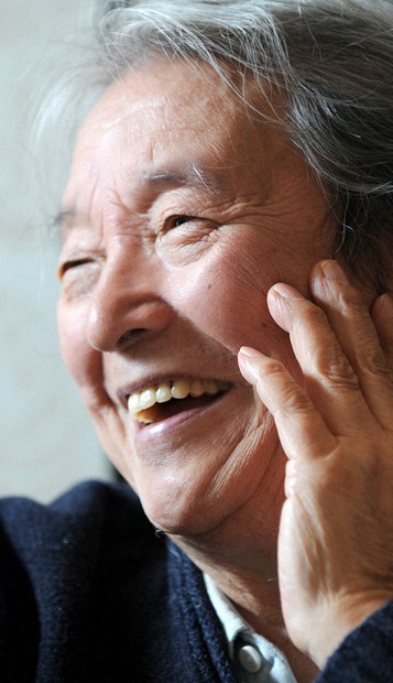 安部毅あんべつよし　洋画家　タイトル不明　昔懐かしいような、、海岸の絵　洋画 安部毅あんべつよし 洋画家 タイトル不明 昔懐かしいような