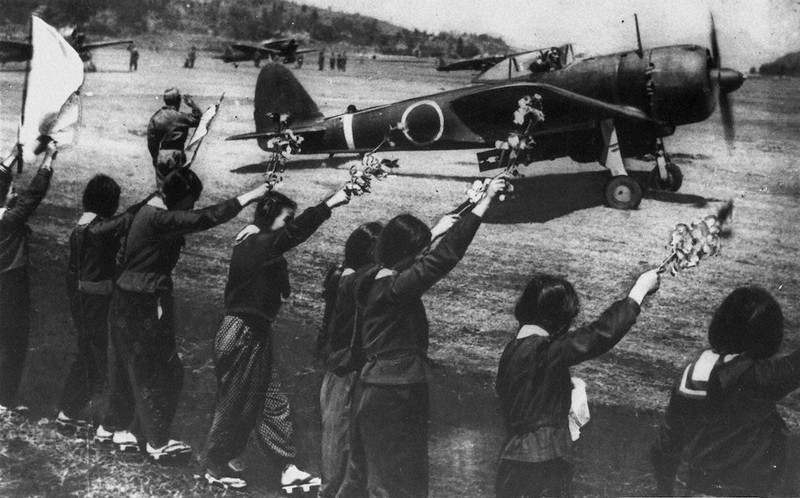 名著を探訪：戦後76年 高木俊朗『特攻基地 知覧』／中 散った兵士の