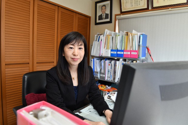 ある日 主婦から社長に ダイヤ精機 諏訪貴子さん 毎日家業 創業ラボ 永井大介 毎日新聞 経済プレミア ある日 主婦から社長に ダイヤ精機 諏訪貴子さん 毎日家業 創業ラボ 永井大介 毎日新聞 経済プレミア