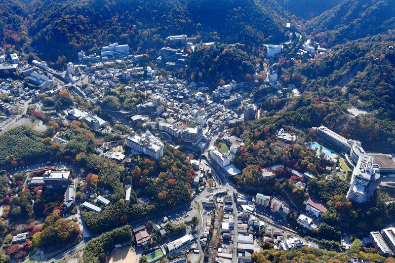 有馬溫泉附近山林建物火災 兩名長者受傷