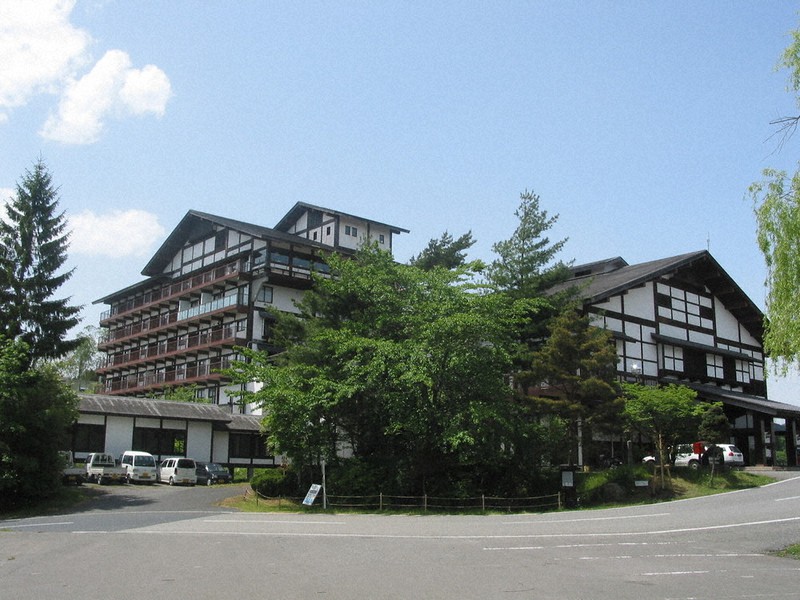 無償譲渡の再公募が始まった衣川荘=岩手県奥州市提供