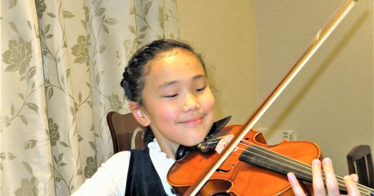 わたしの世界 バイオリン 箕面市立西小4年 大阪府 澤田七音さん 10 オーケストラの真ん中で 毎日新聞 わたしの世界 バイオリン 箕面市立西小4年 大阪府 澤田七音さん 10 オーケストラの真ん中で 毎日新聞