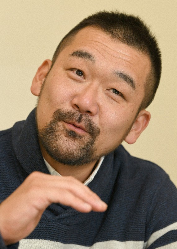 好きなもの 全てぶち込む 時代小説の若き旗手 矢野隆 とんちき 愚か者の城 相次ぎ刊行 毎日新聞