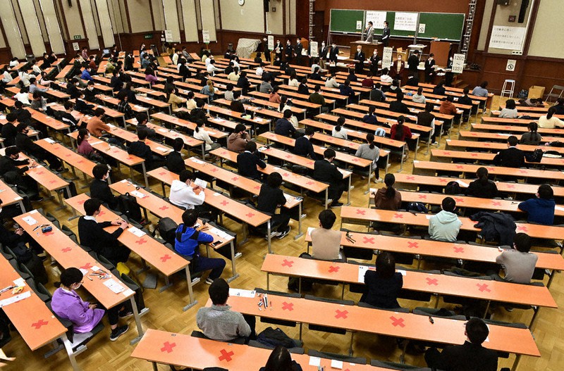 16日に実施された大学入学共通テスト=東京都文京区の東京大学で、北山夏帆撮影