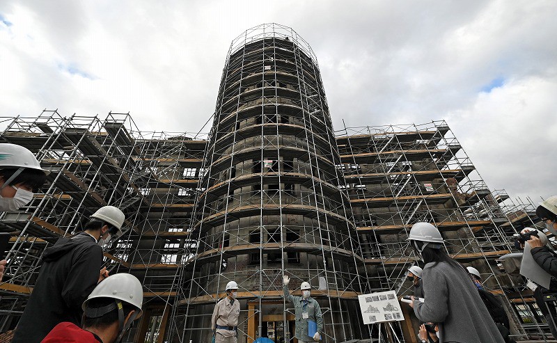 保存工事中の原爆ドーム内部を公開 3月に完了予定、塗装など作業の7割