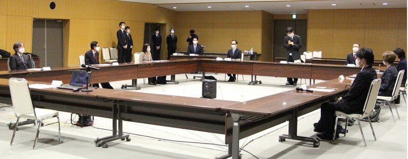 ストーカー規制の在り方を議論した有識者検討会の初会合=東京都千代田区の警察庁で2020年10月9日午前10時10分、町田徳丈撮影