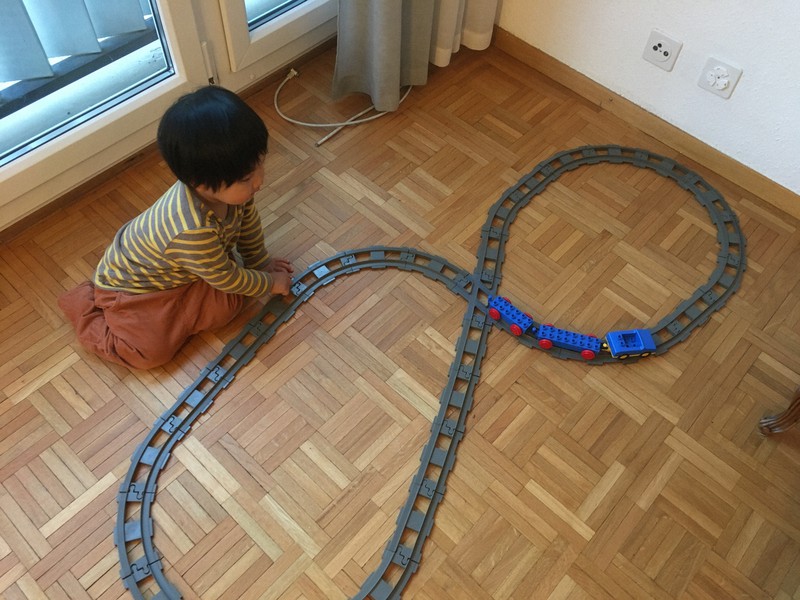 不器用パパのスイス育休日記：冬の欧州、2歳児とのながーく、疲れる 