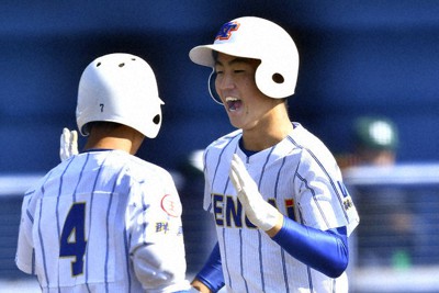 飛躍 今年こそ 健大高崎２０２１センバツ 中 無駄のない強い振り コーチが前任校から導入 打撃理論 群馬 毎日新聞