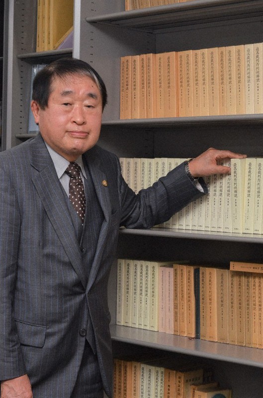 弁護士の金子武嗣さん=大阪市北区西天満4で、藤河匠撮影