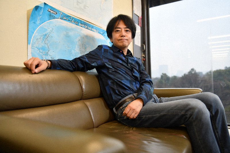作家の中村文則さん=東京都千代田区で、宮間俊樹撮影