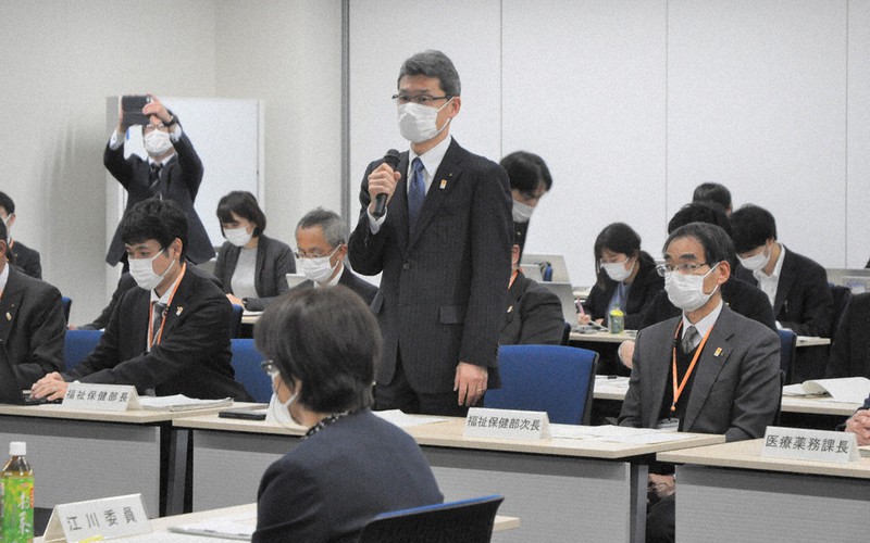 県新型コロナウイルス感染症対策協議会で緊急事態宣言解除の方針を示す河野知事