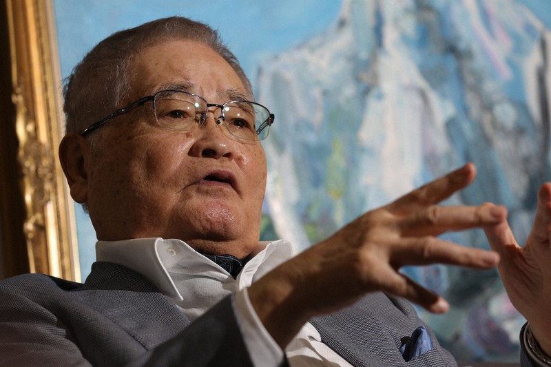 亀井静香氏=玉城達郎撮影