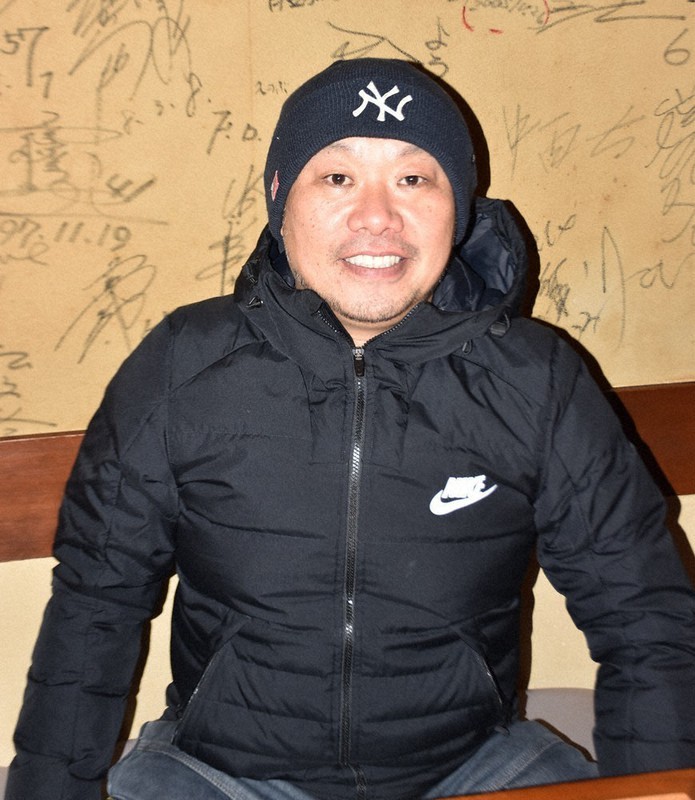 ２１センバツ がんばれ神戸国際大付 野球部ｏｂでふぐ一品料理店 あみ 店主の木下大輔さん ４２ 神戸市須磨区 兵庫 毎日新聞