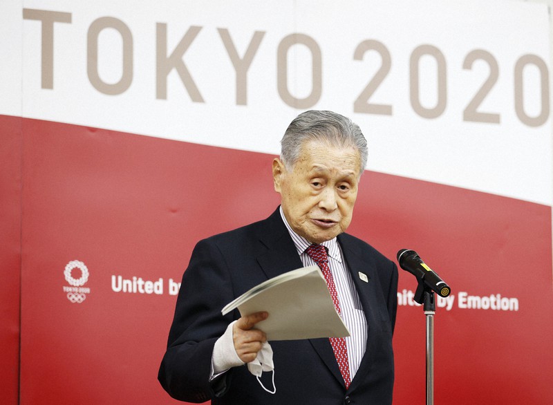 国際オリンピック委員会(IOC)のバッハ会長とのオンライン会談を終え、発言する東京オリンピック・パラリンピック組織委員会の森喜朗会長=東京都中央区で1月28日午後6時21分(代表撮影)
