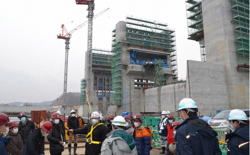 東日本大震災：水門工事、完成6年遅れ 宮古・閉伊川 住民に進捗状況