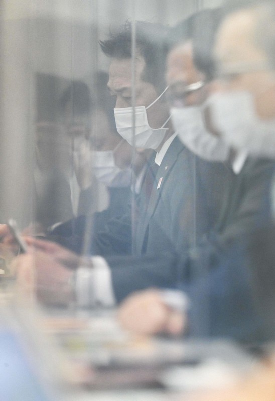 大阪府の要請見送り 1週間後再検討へ「解除後」見据えた動きも 毎日新聞
