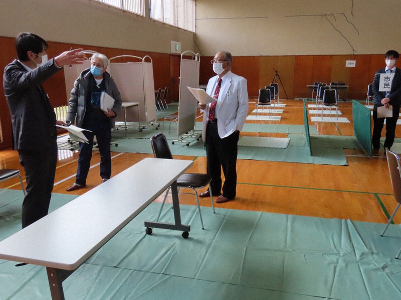 集団接種に備えたシミュレーションなど、各自治体でワクチン接種に向けた準備が進む=福岡県田川市で2021年2月3日午後1時19分、荒木俊雄撮影